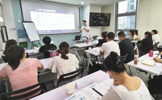 北京瓦力工厂 构建未来，以科技之光点亮青少年创新教育